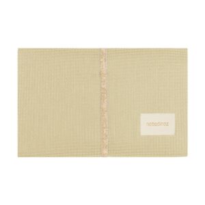 Nobodinoz® vodoodporna previjalna podloga Mozart Opera – Green Tea
